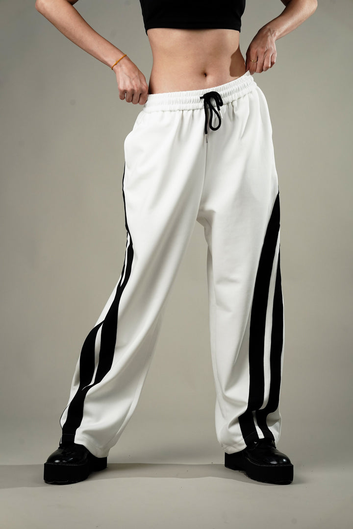 Casual white sweatpants for everyday wear