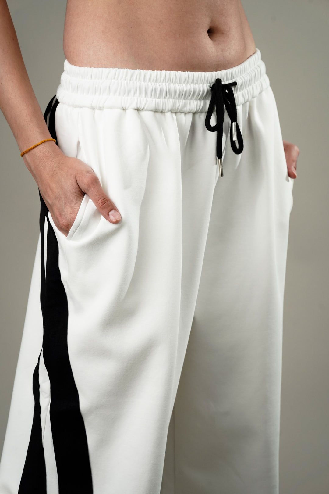 White side-stripe sweatpants for lounging
