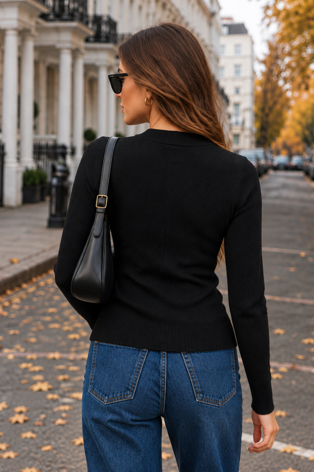 Classic Noir V -Neck Knit Top