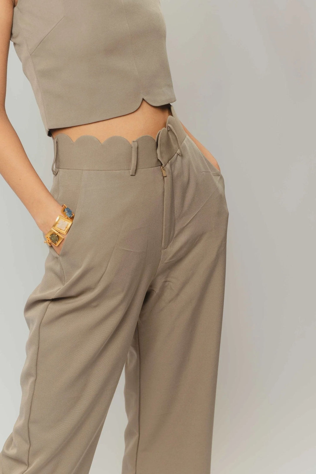 The Scallop Trousers in Bronco
