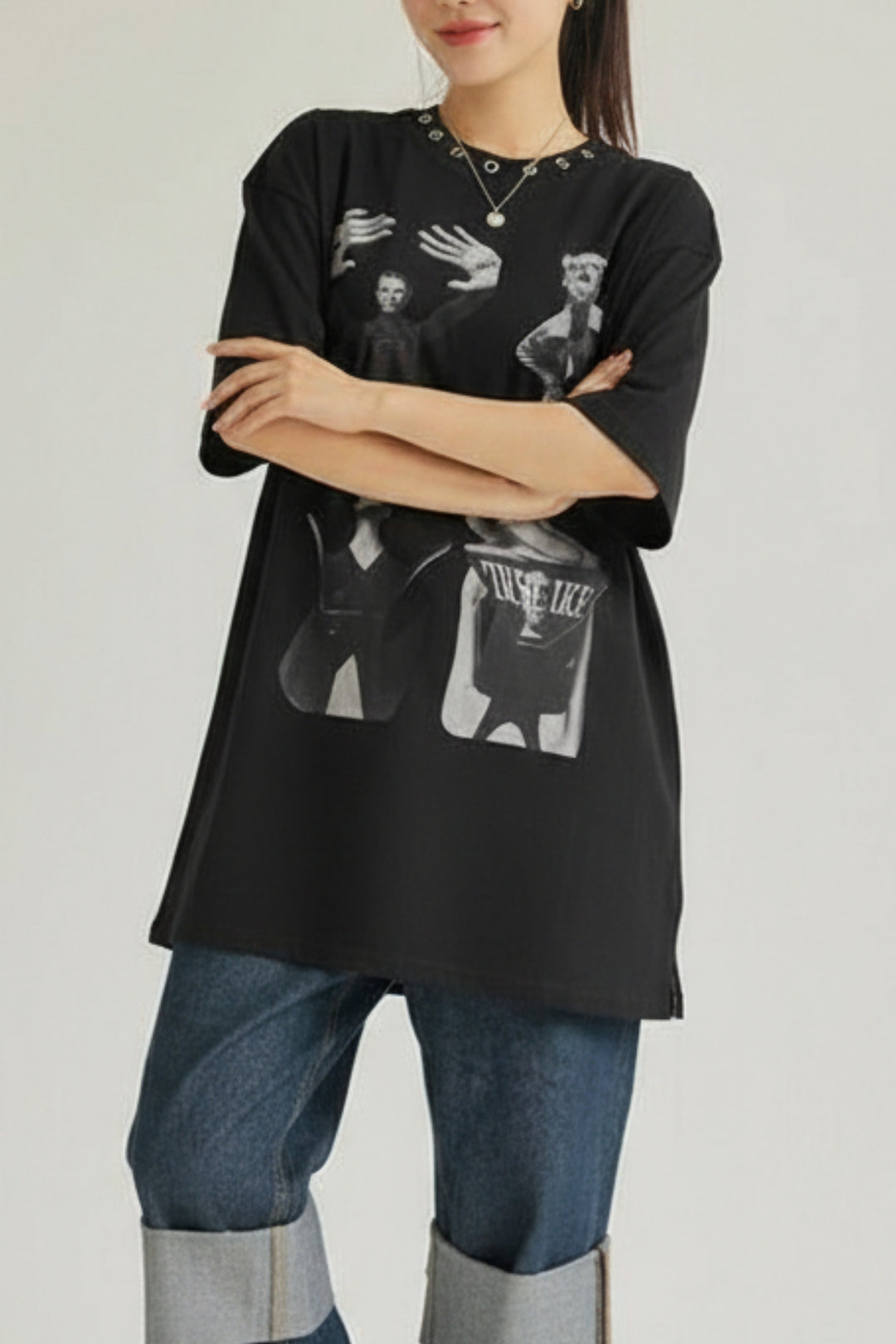 Portrait Black Oversized Tee