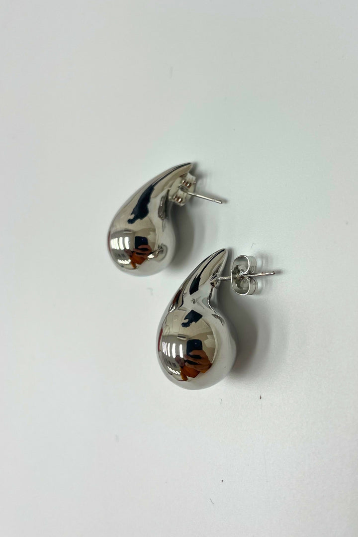 Aquatic Essence Droplets Stud Earrings