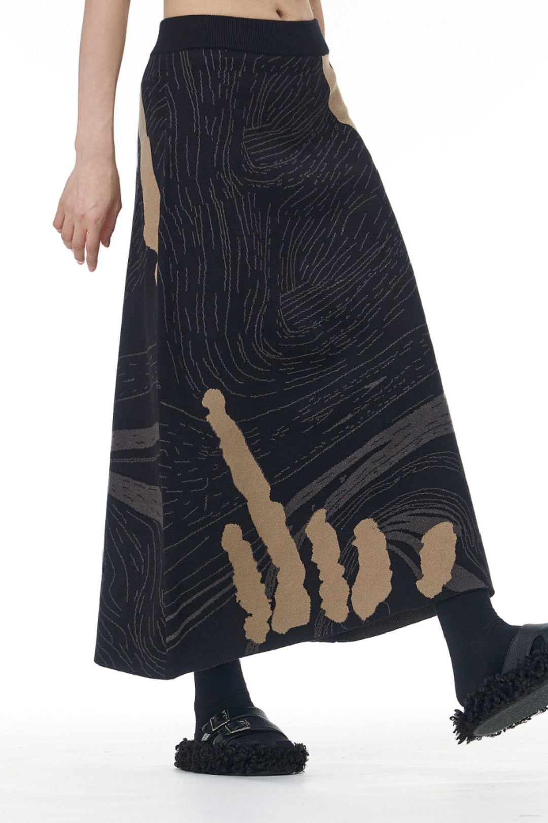 Oatmeal Black Knitted skirt Co Ord