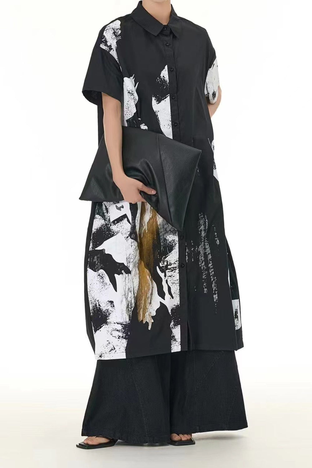 Streetwear midi dress with abstract print