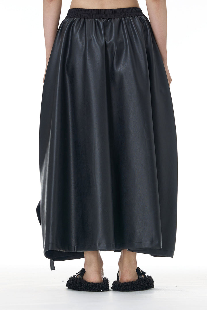 Dual-Fabric Black Leather Skirt