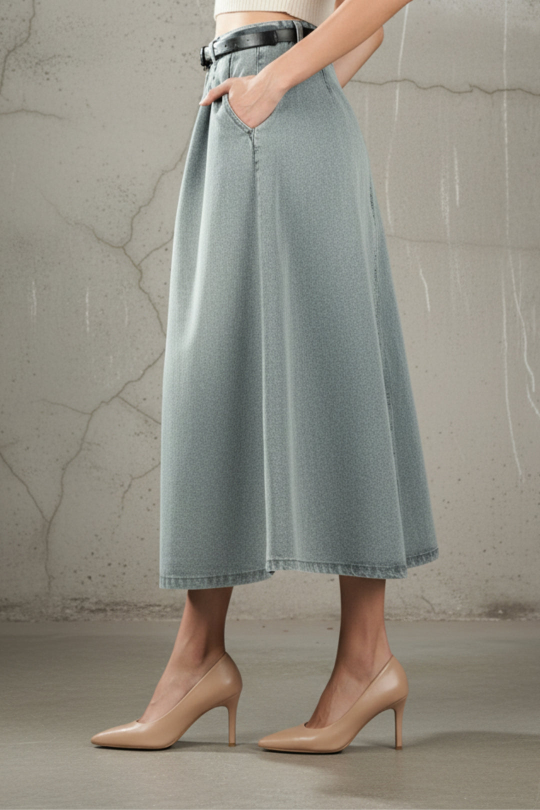 Denim A-line skirt With Belt