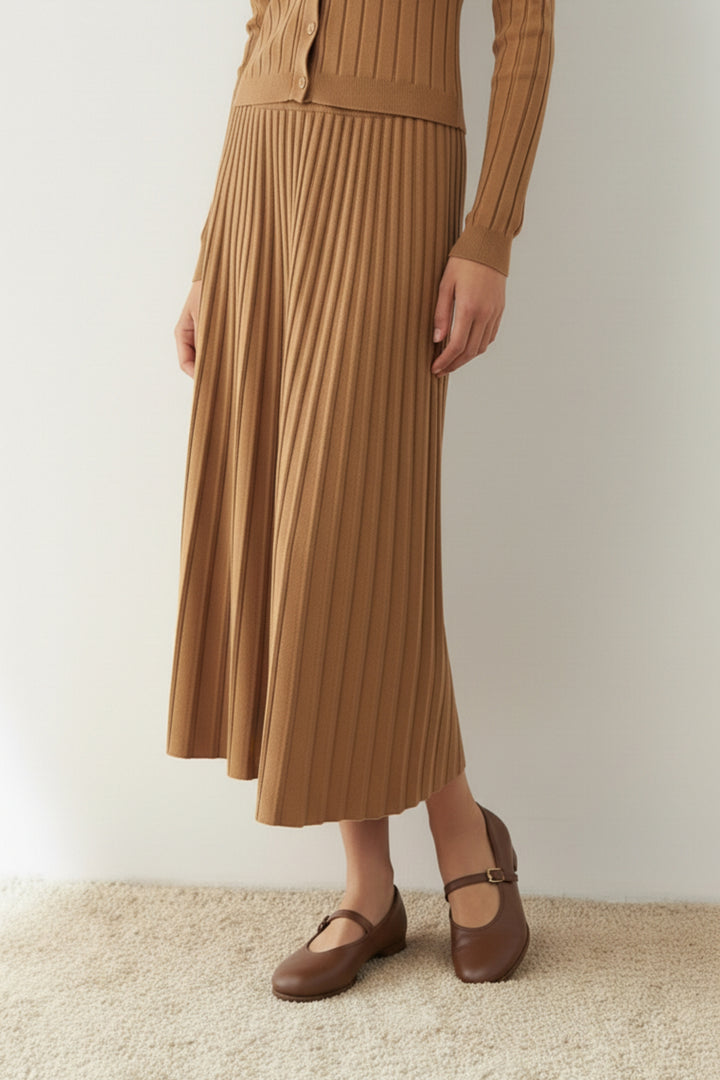 Cinnamon Pleated Knit Skirt Co-ord Set