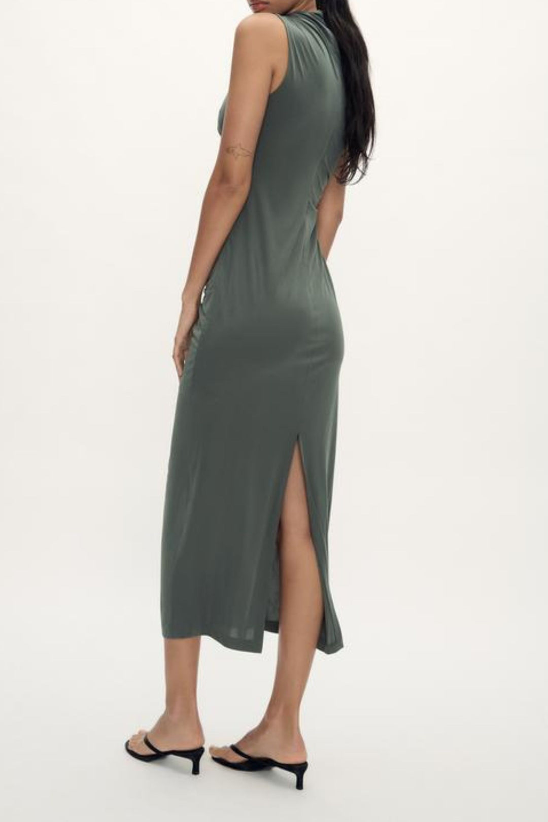 Bodycon green dress for evening wear