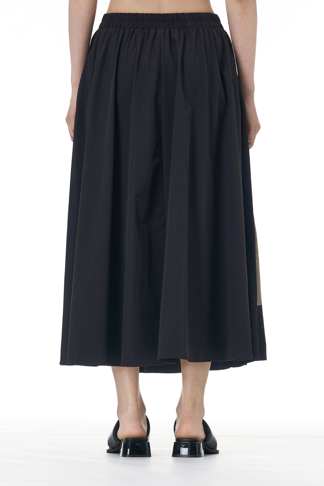 Stylish black cotton skirt