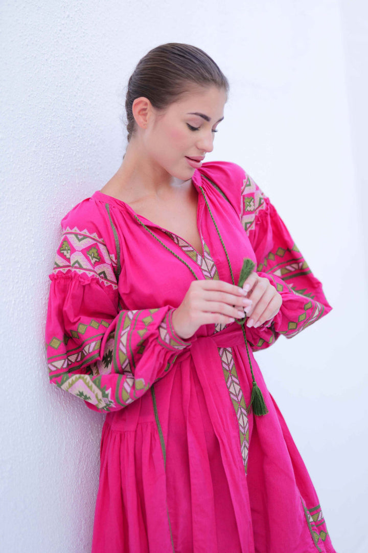 Embroidered raglan sleeve pink dress