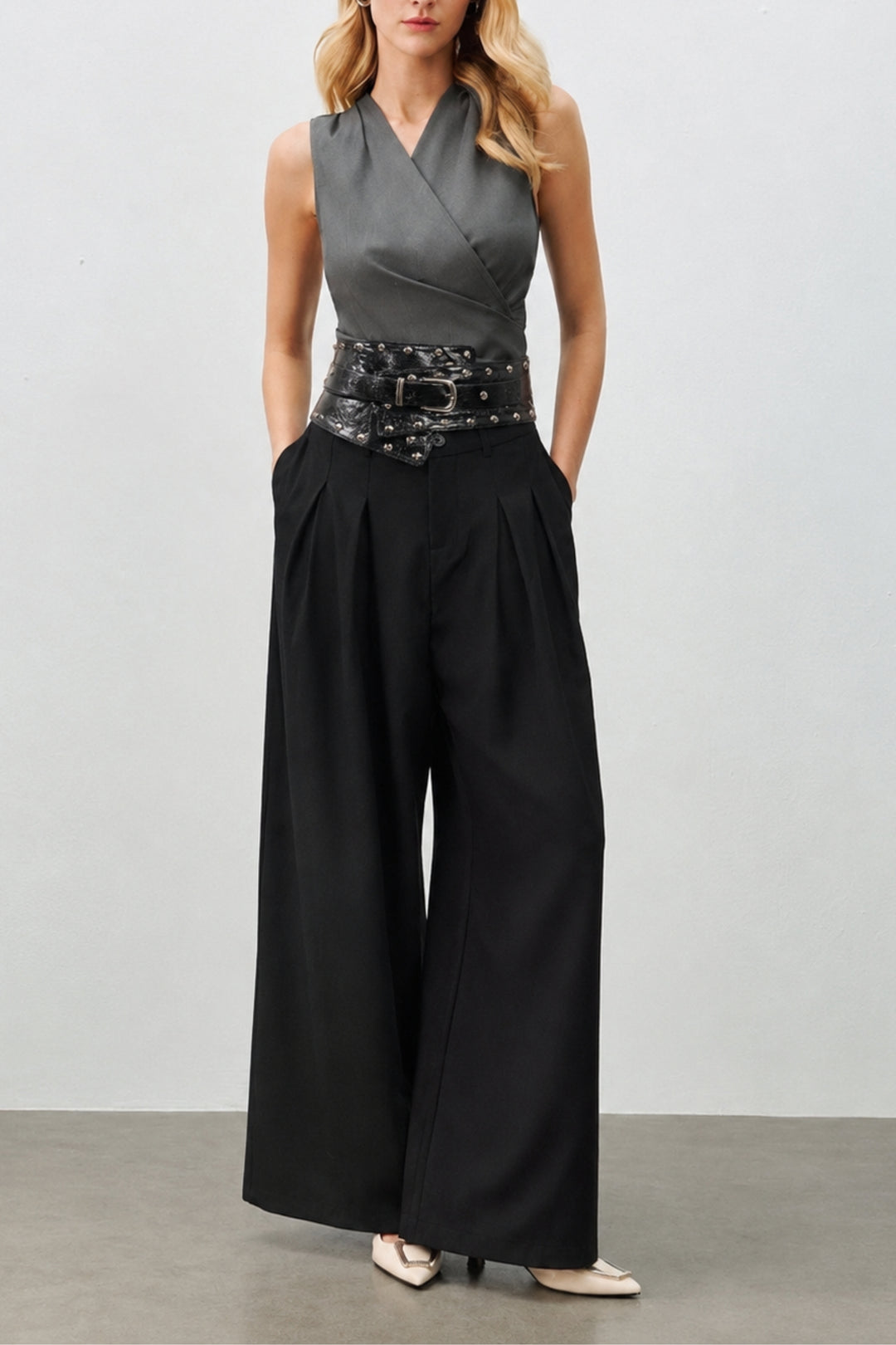 Carmen Black Pleated Trousers