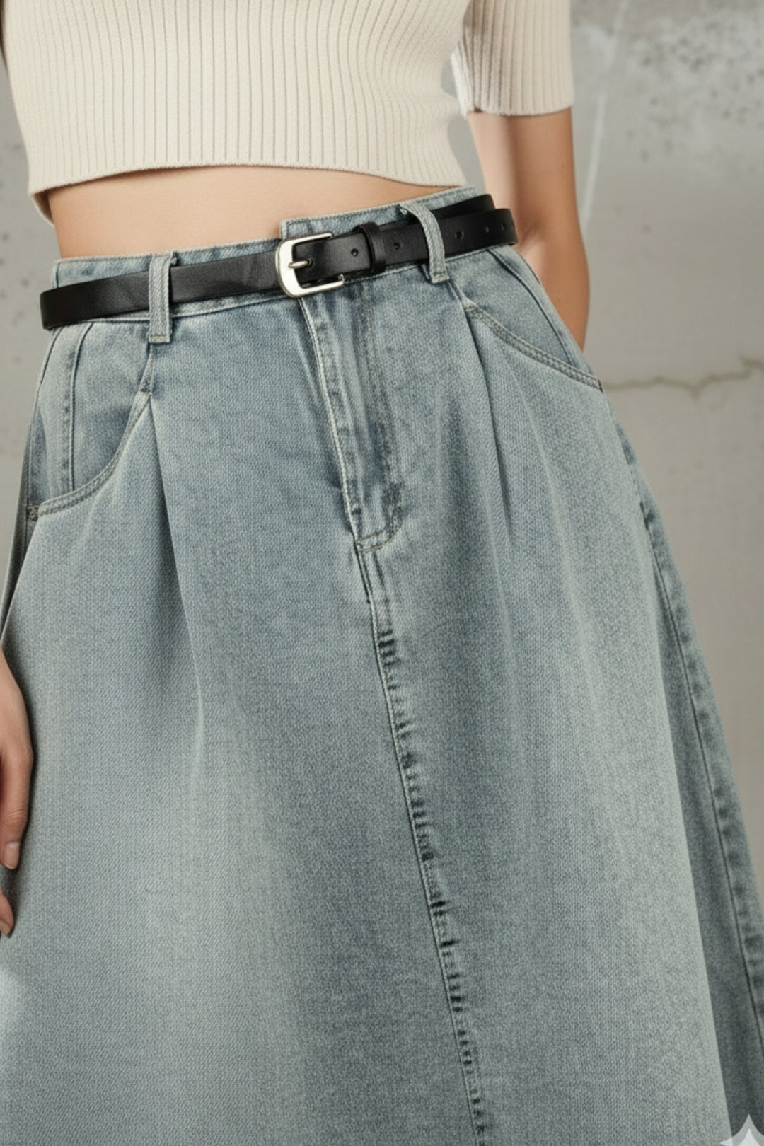 Denim A-line skirt With Belt