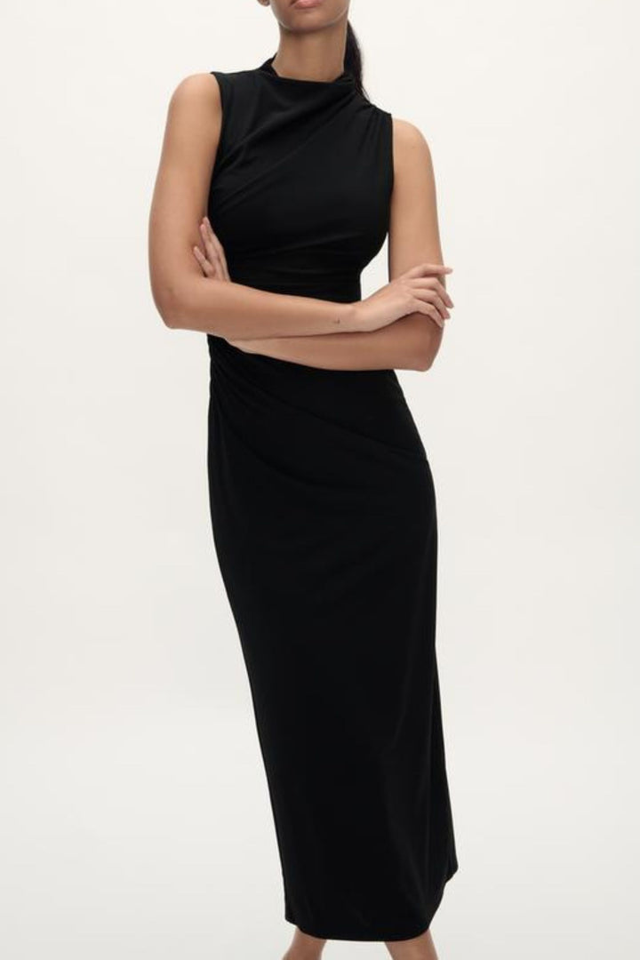 Black knitted bodycon dress for parties