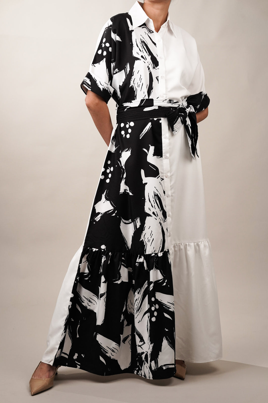 Black and white tiered maxi shirt dress for summer