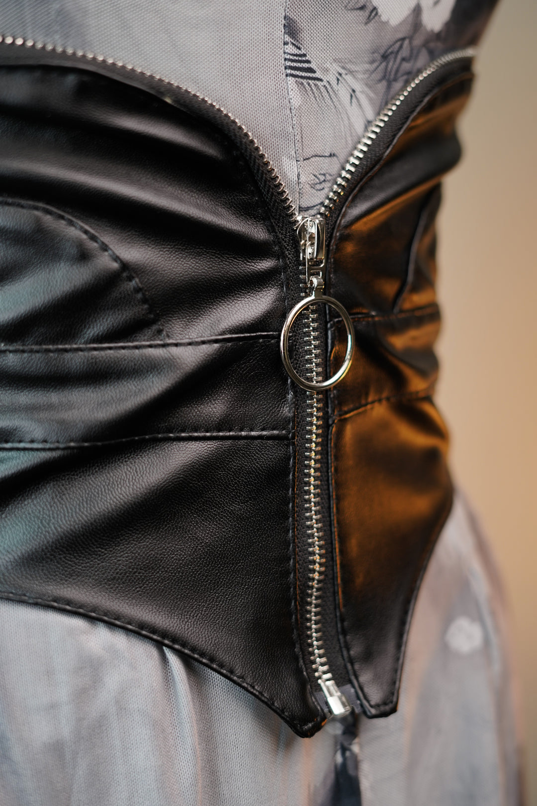Shop elegant black corset waist belt online