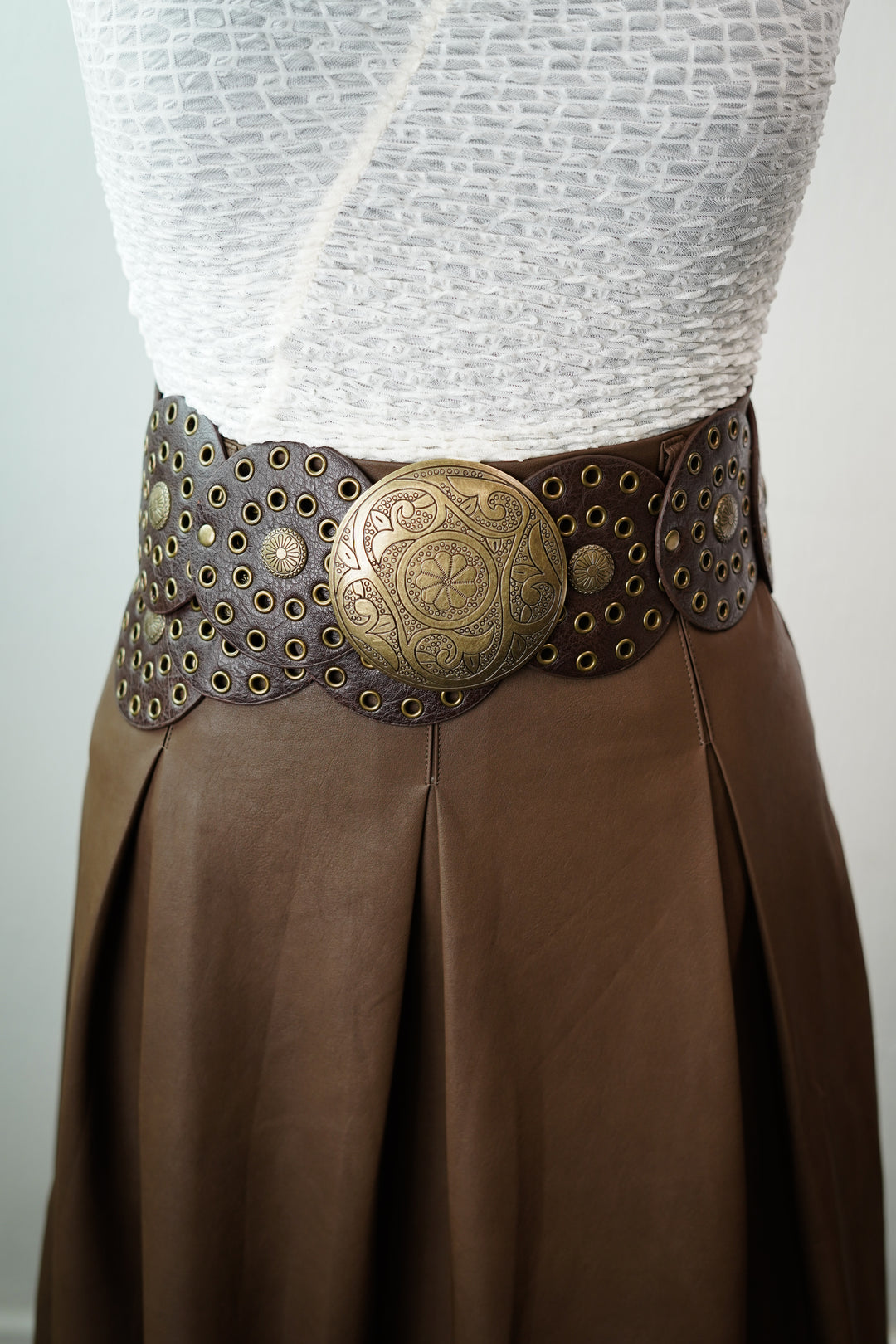 Antiquarian Renaissance in Vintage Waist Belt Fashion