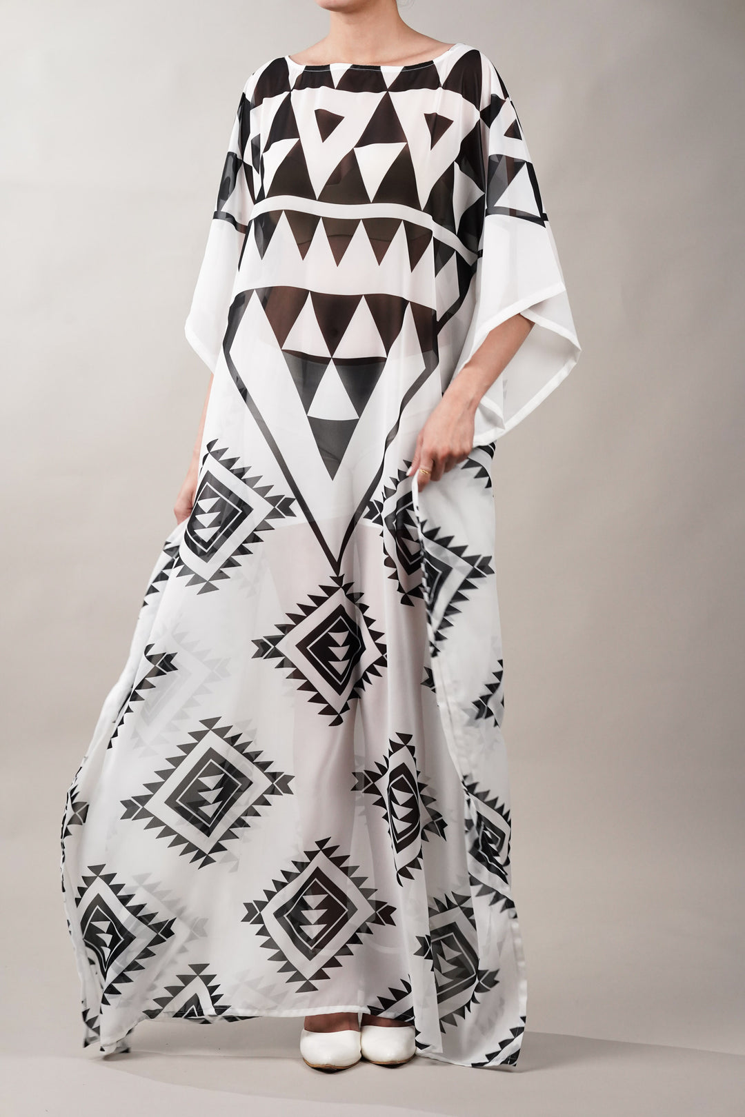 Stylish kaftan dress with bold geometric print