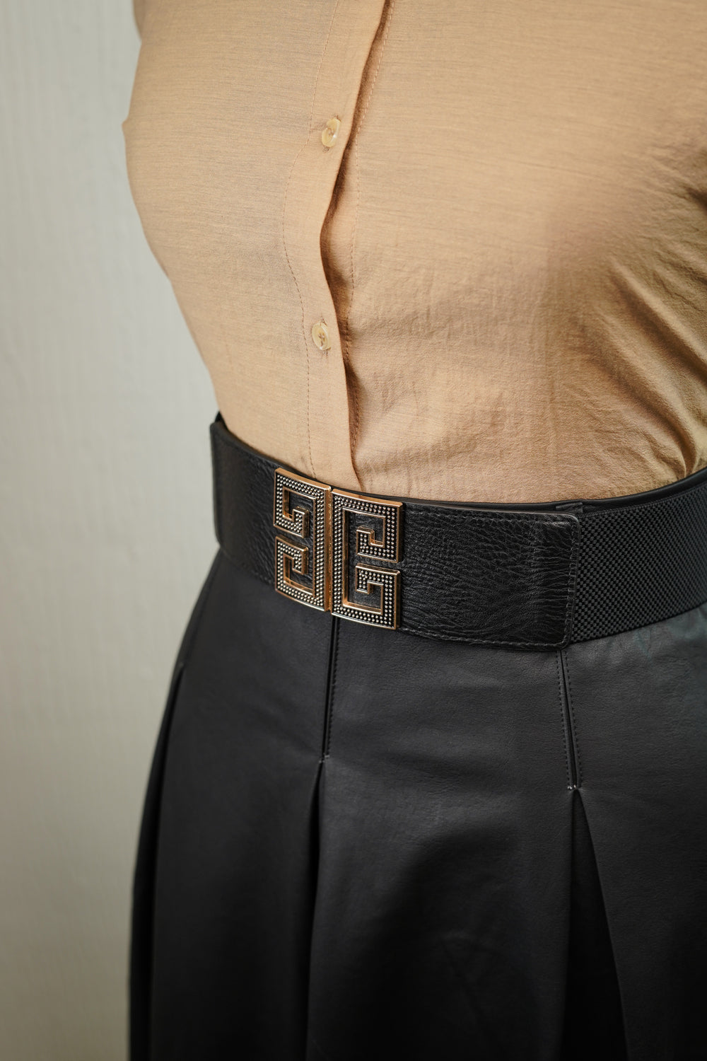 Elastic belt with interlock buckle for women