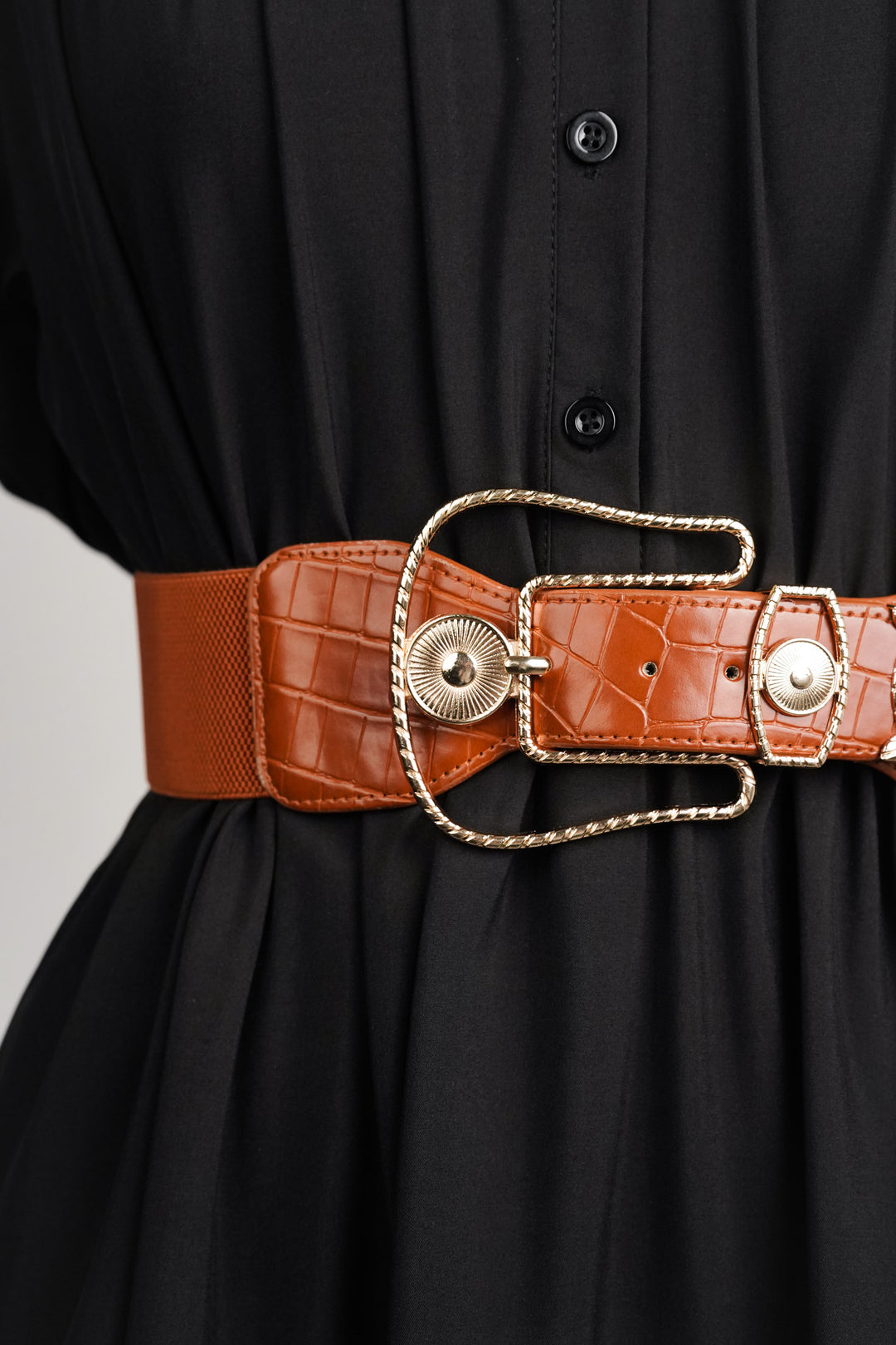 Sophisticated brown belt for women's outfits