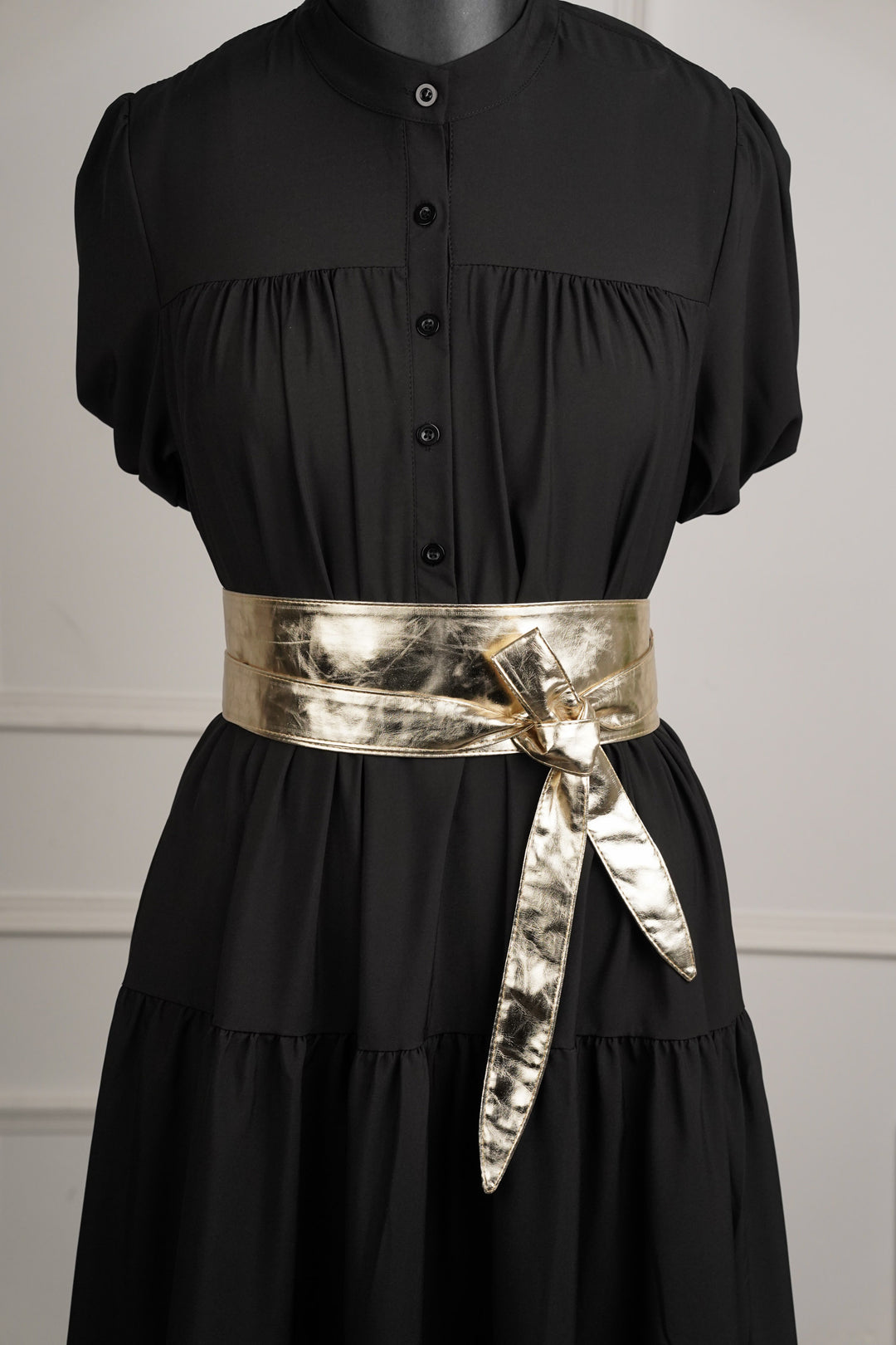 High-fashion wrap belt for women with tie closure