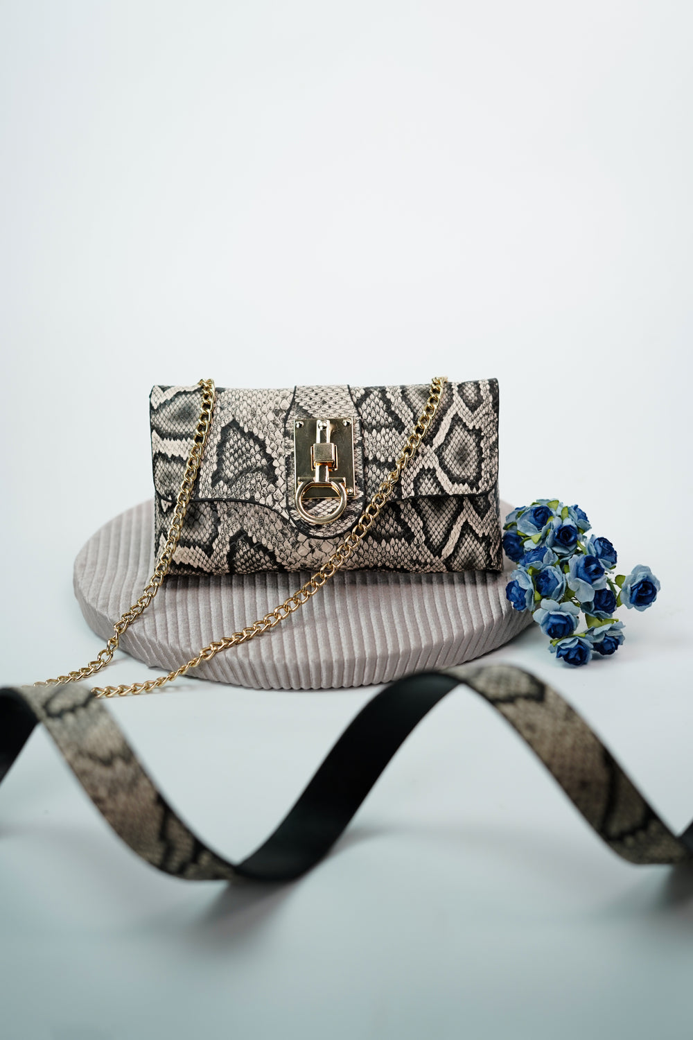 Edgy Python Print Belt Bag Accessory with a Touch of Exotic Flair