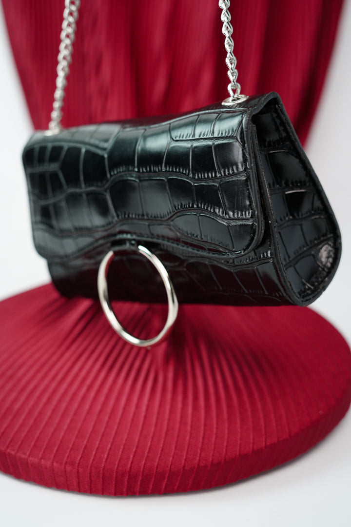 Stylish black Shoulder Strap Belt Bag for events