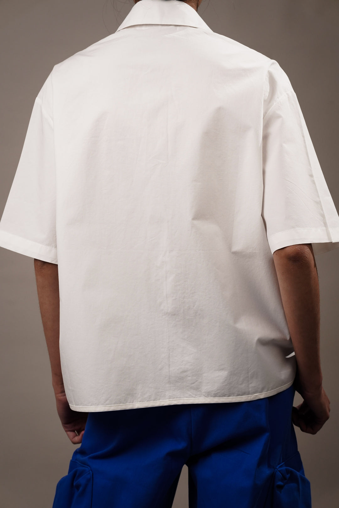 White half-sleeve shirt for casual wear