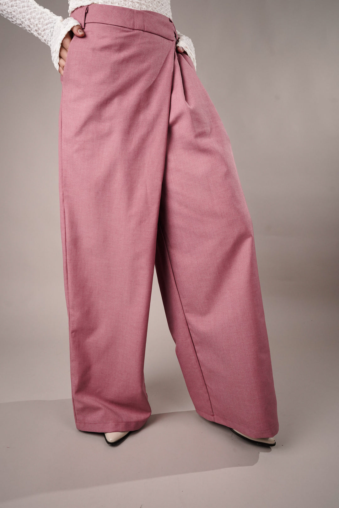 Modern pink streetwear pants for women