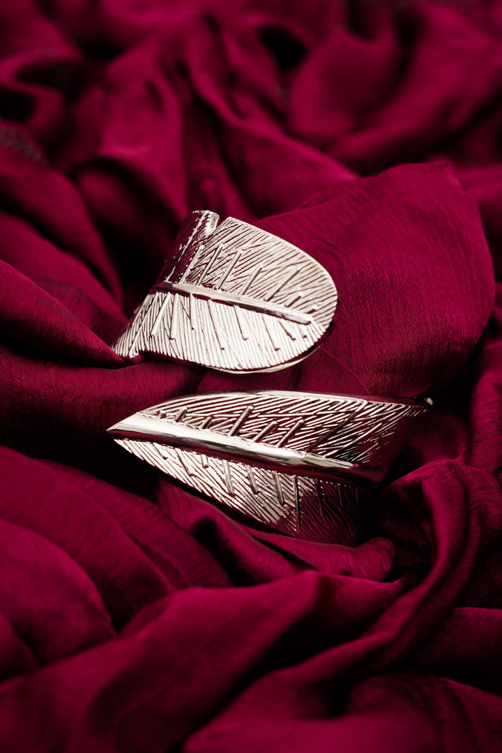 Contemporary leaf pattern cuff bracelet for trendy outfits
