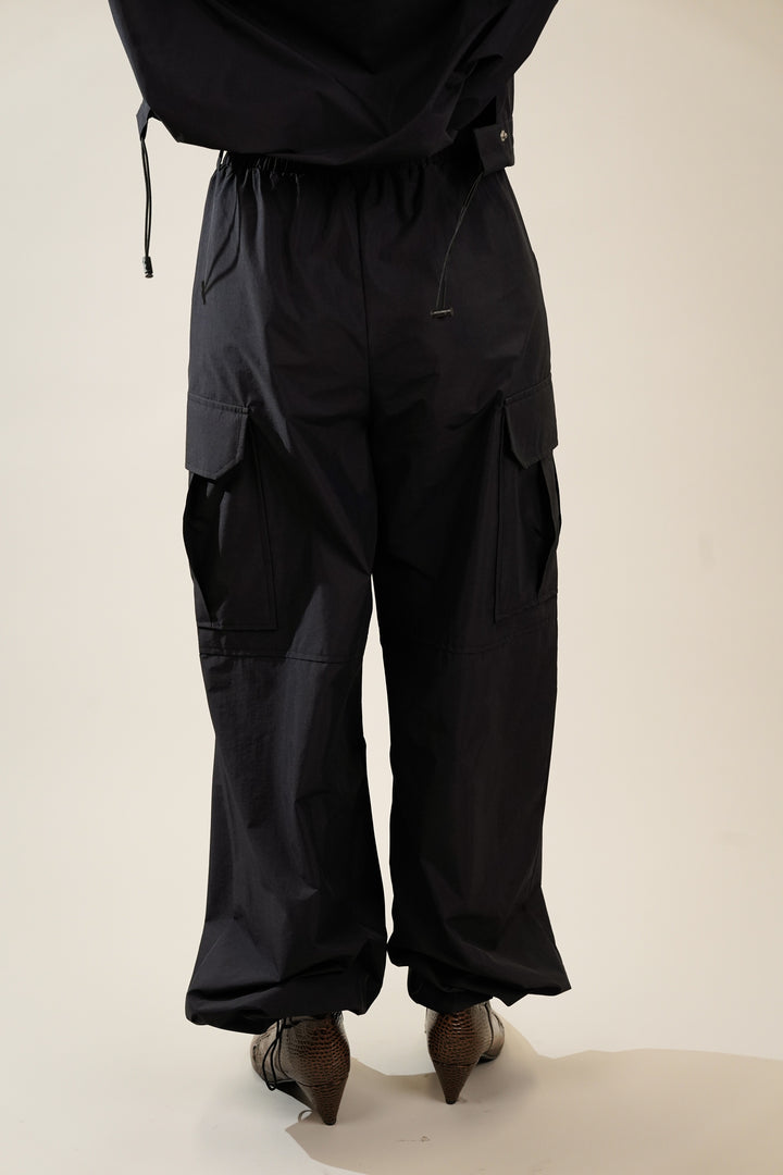 Sleek and stylish cargo pant ensemble