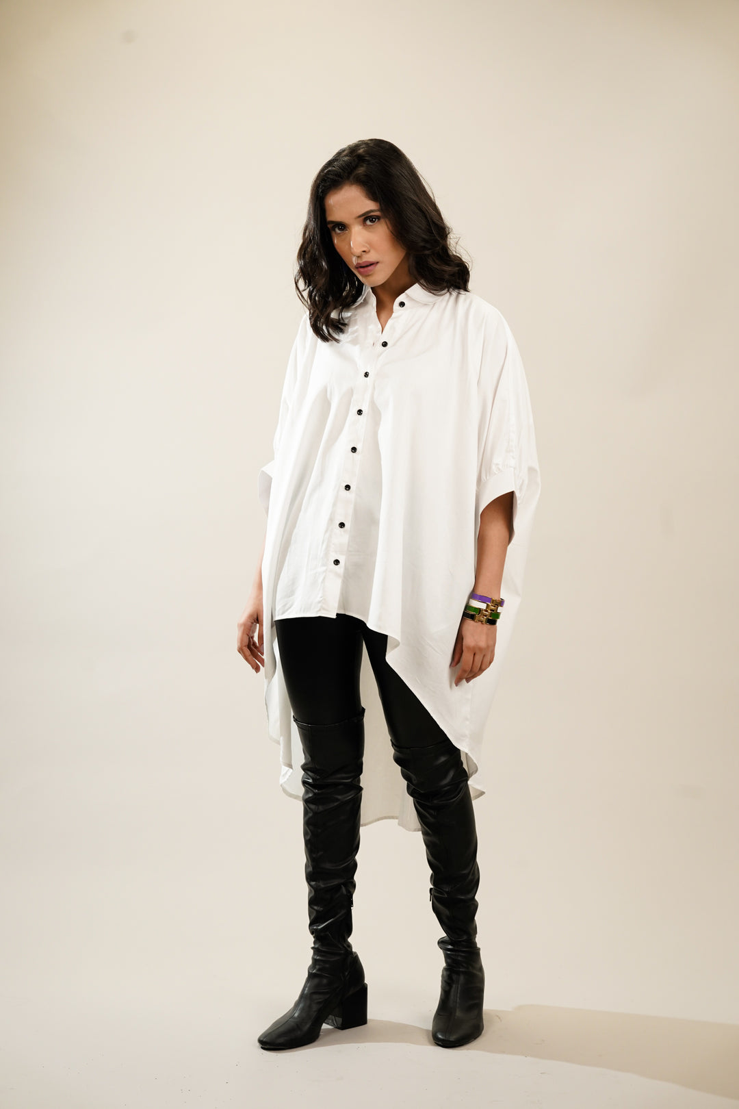 Relaxed fit white shirt with full sleeves