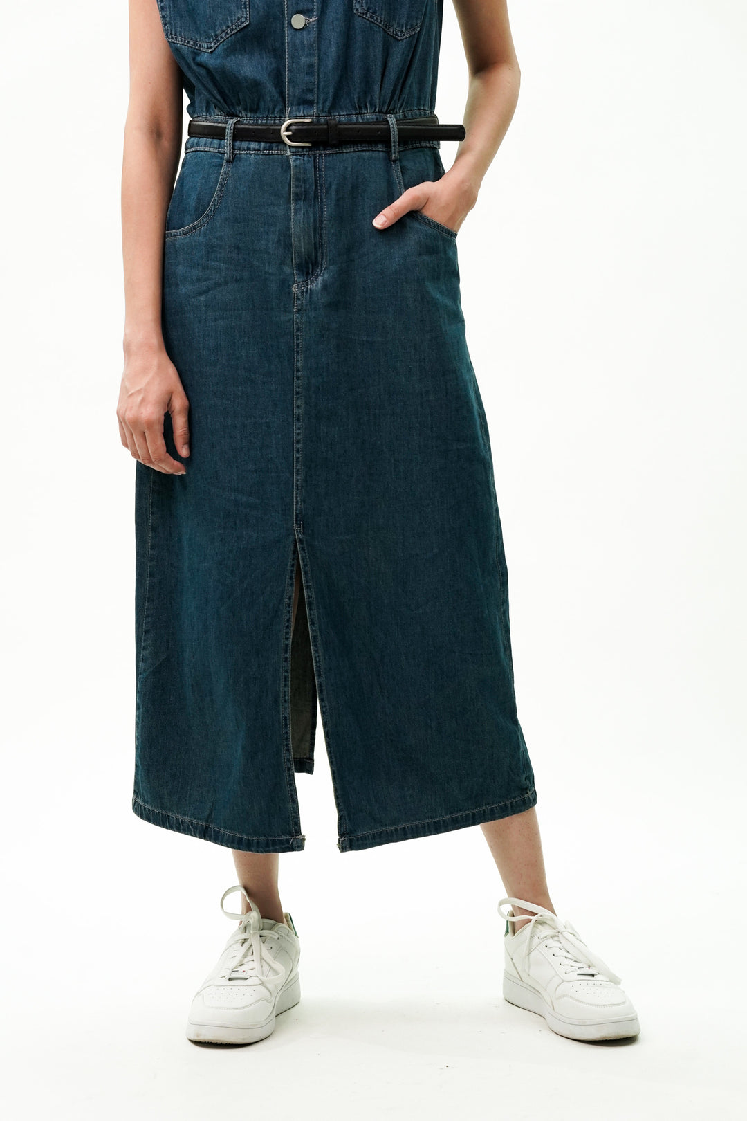 Cotton Denim Dress with Utility Pockets And Belt