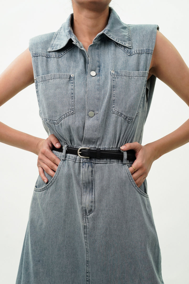 Trendy sleeveless denim dress for women