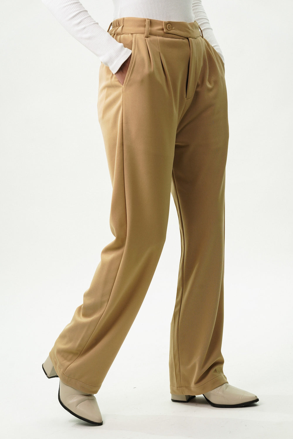 Formal pants with extended flap