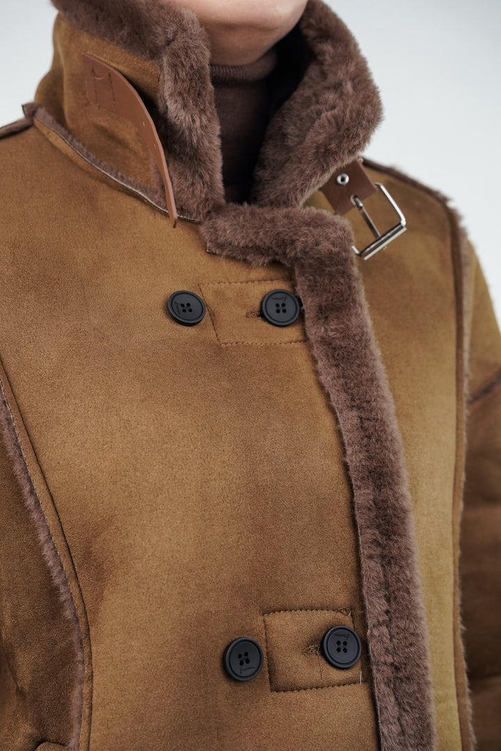 Comfortable winter jacket with fur detailing