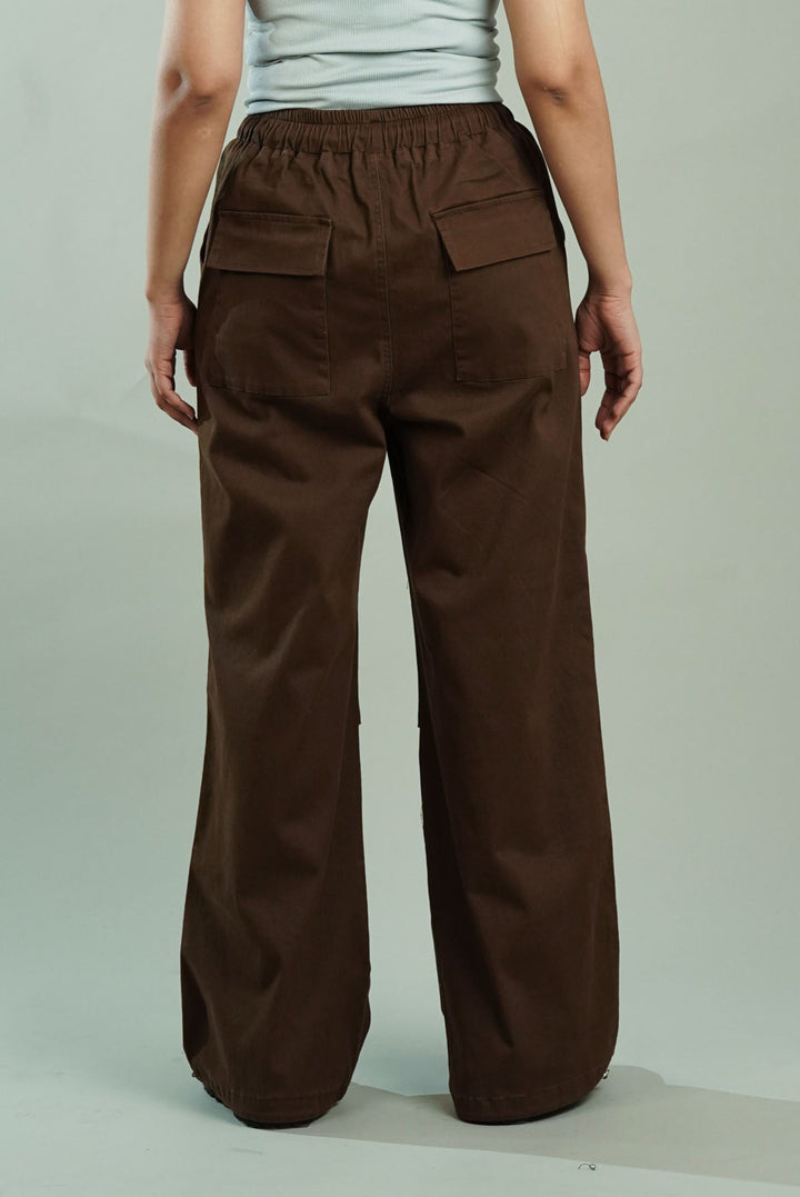 Relaxed fit brown pants
