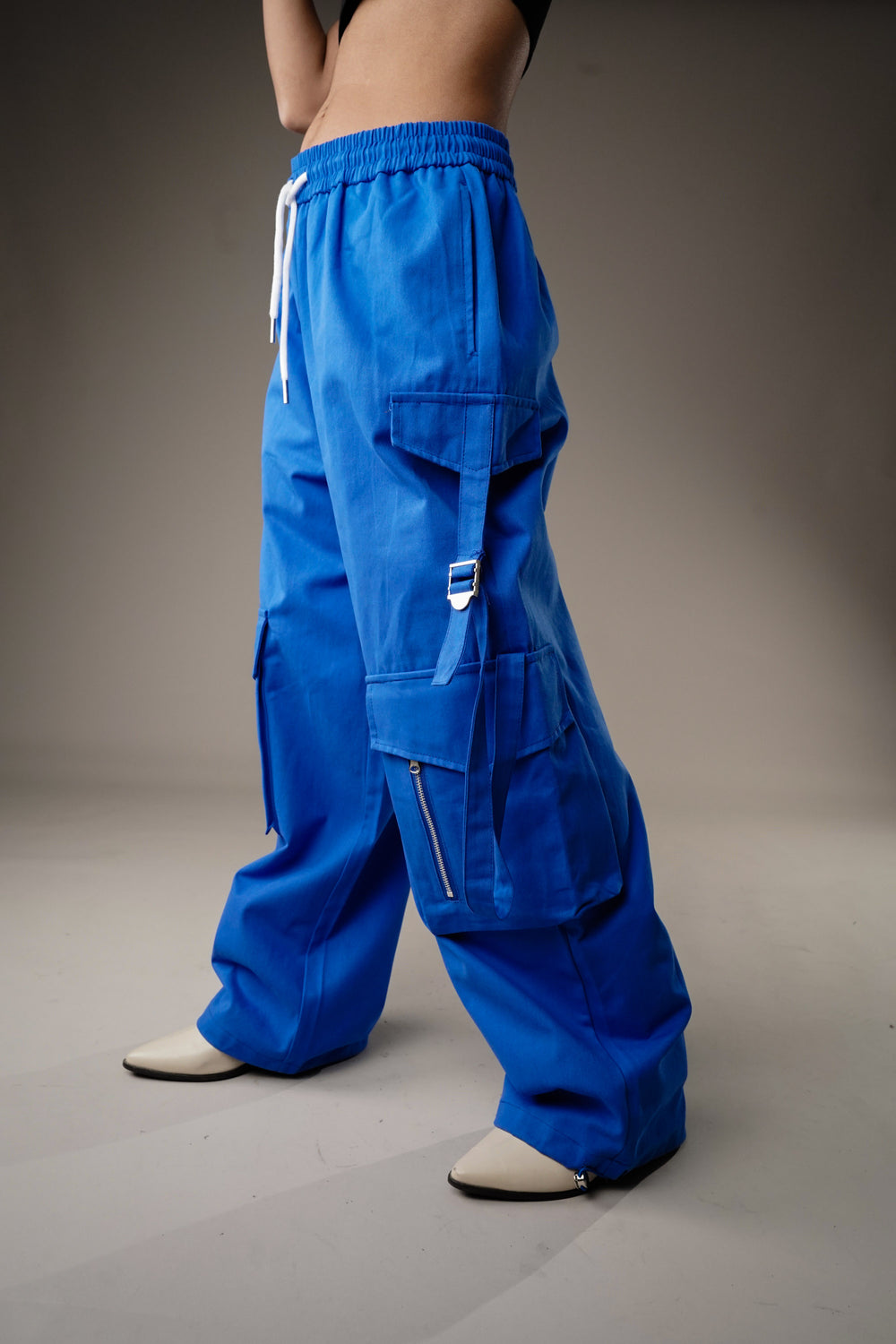 oversized cargo pants blue