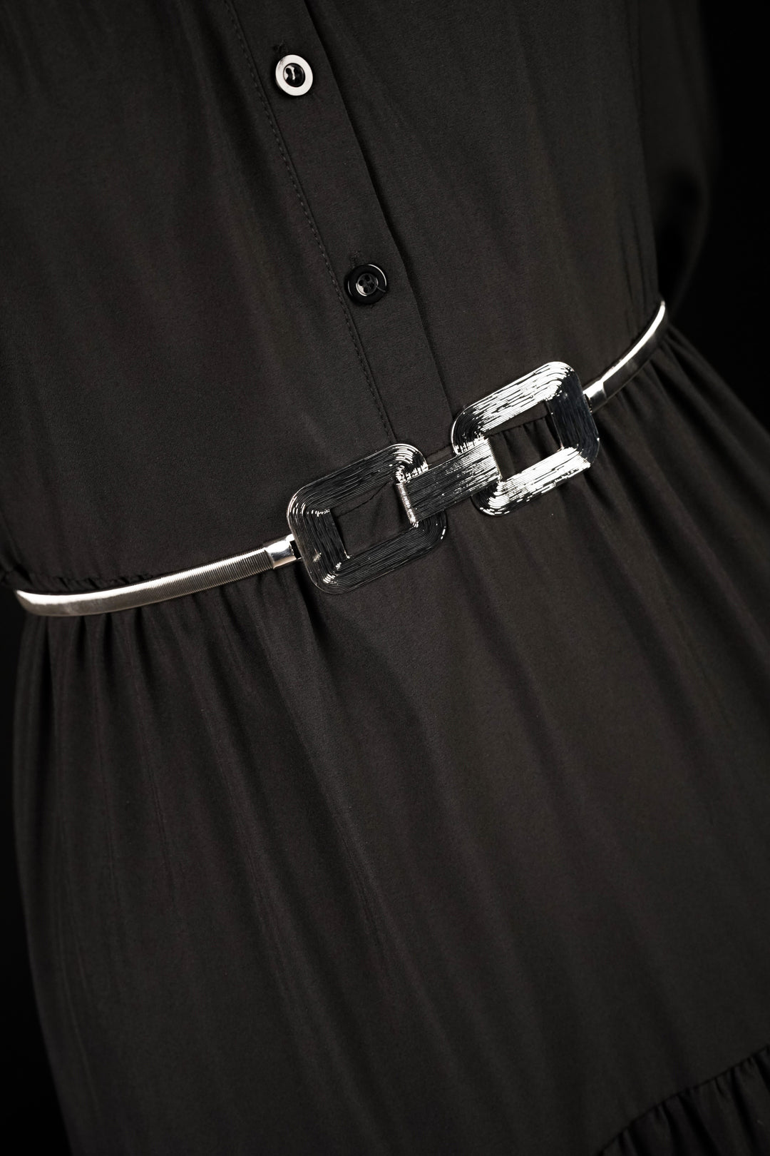 Structured Buckle Silver Stretch Belt