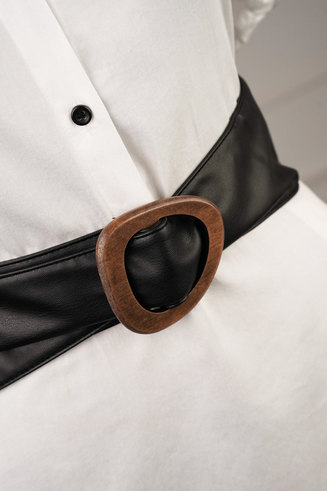 Wooden Buckle Black Waist Belt