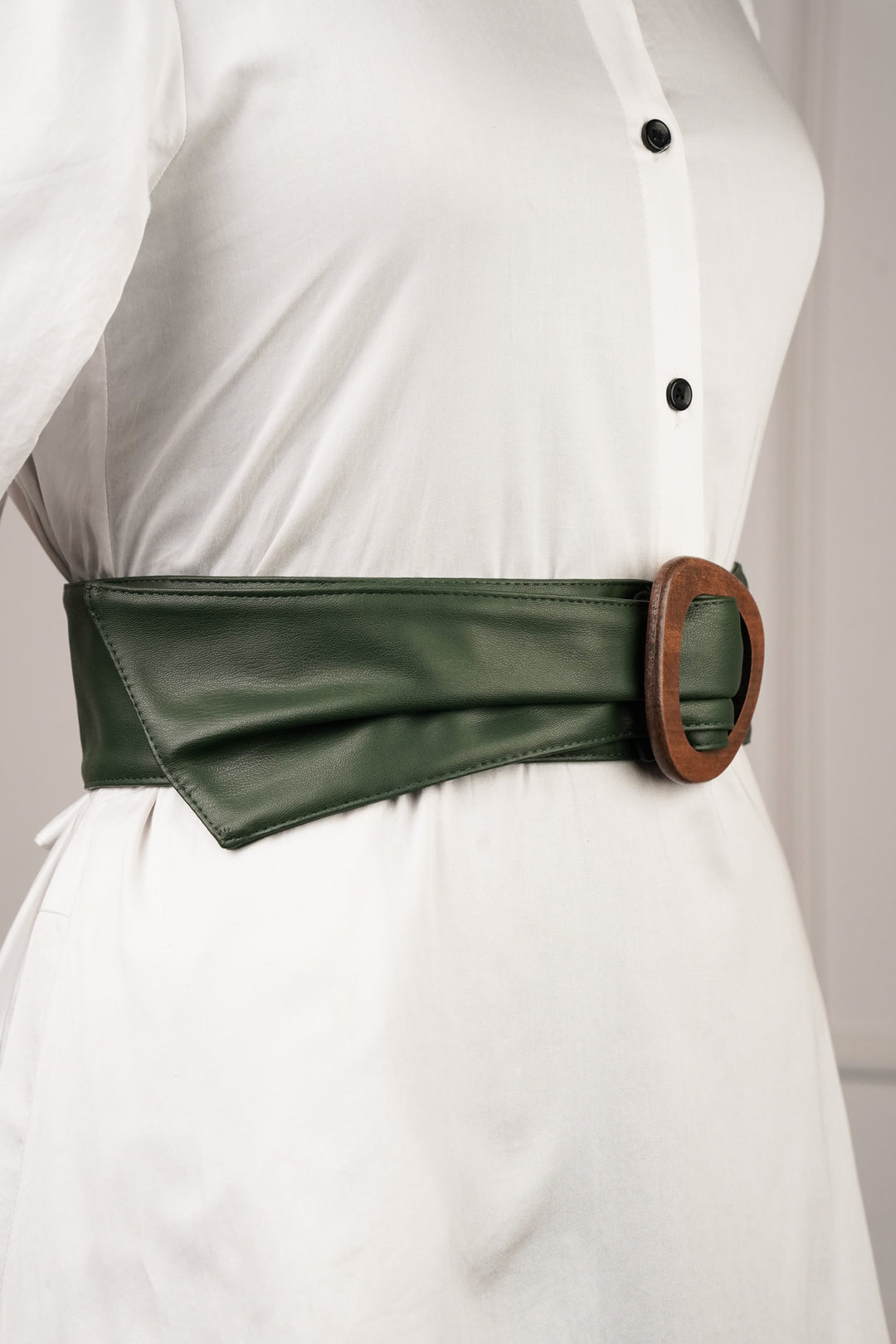 Wooden Buckle Green Waist Belt