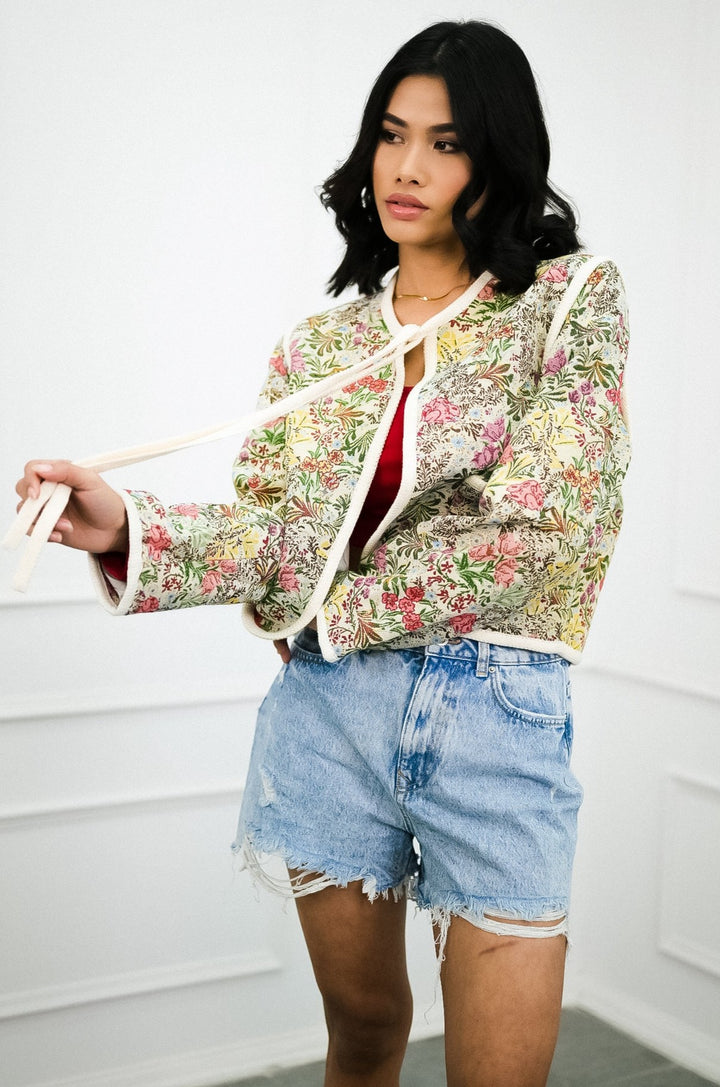 Trendy floral jacket with round neckline