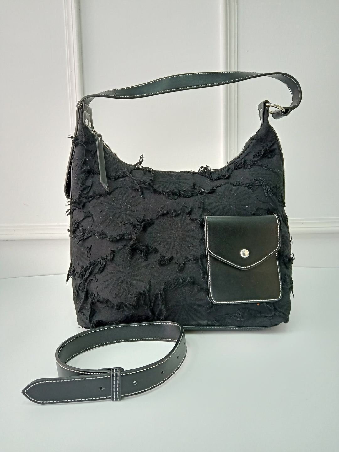 Raven Luxe Shoulder Bag