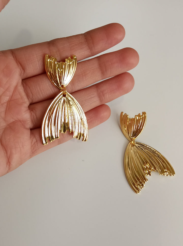 Fishscale Charms Gold Earrings