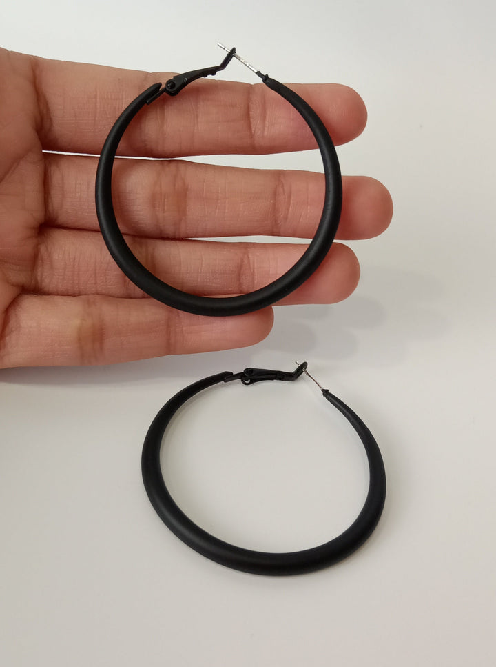 Black Hues Hoop Earrings