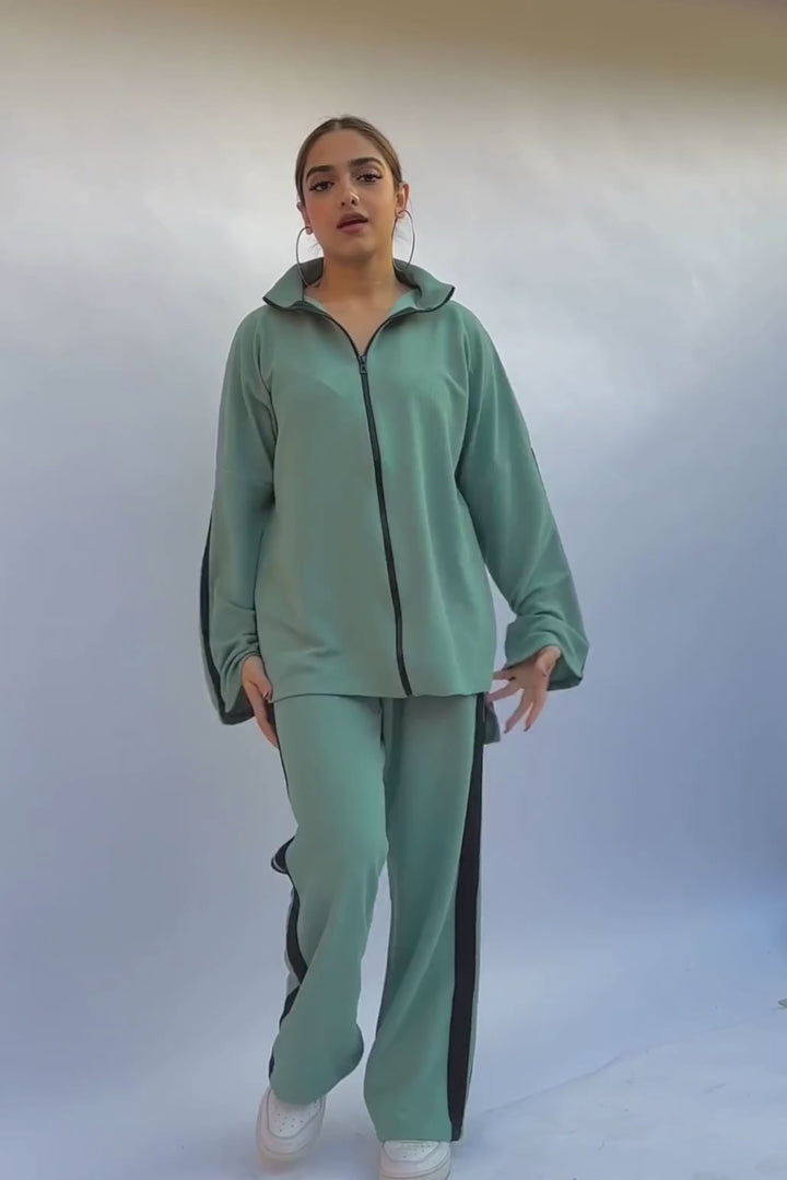 Trendy women's coord set in teal green color