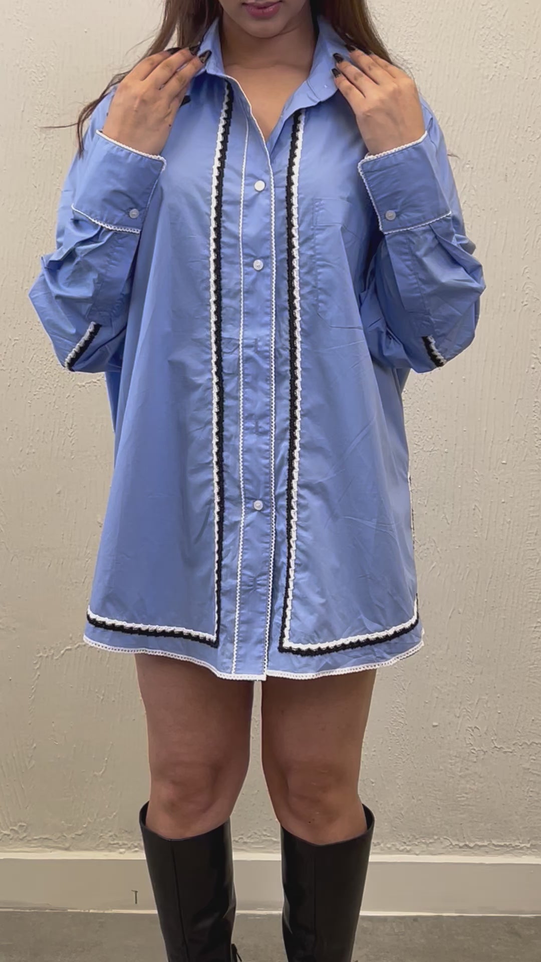 Women's long shirt with lace detailing in light blue