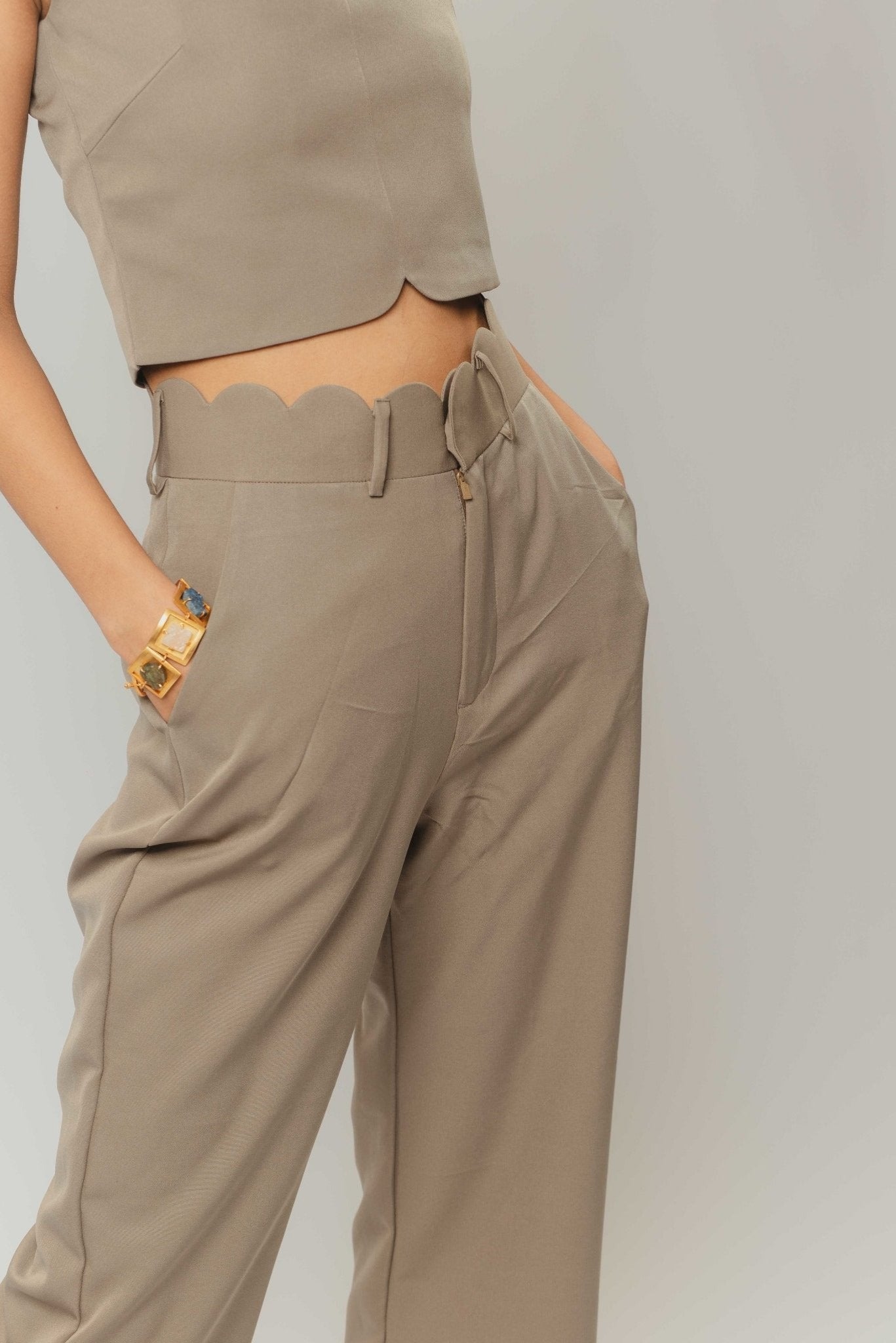 Button Front Linen Blend Vest & Pants Set - Women's Set - Lattelierstore