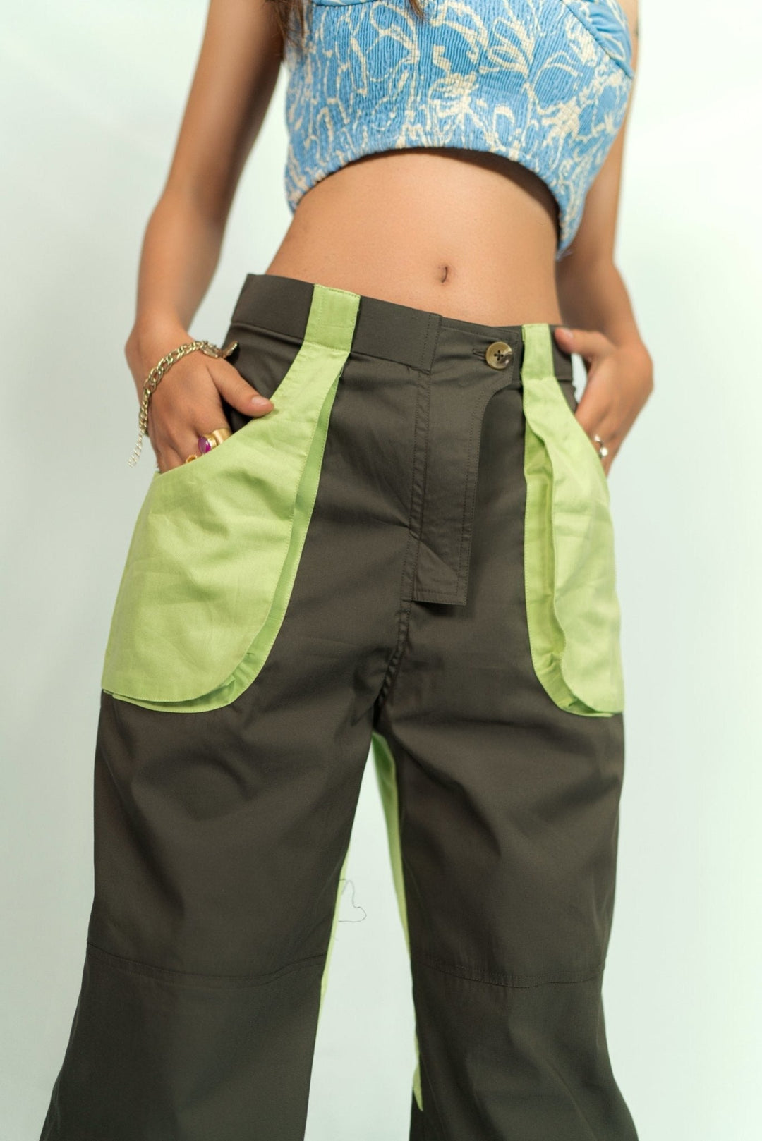 Casual wear green cargo trousers with straight hem