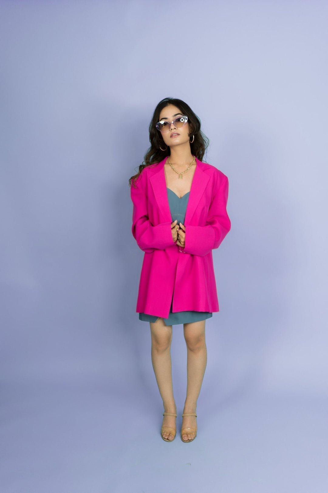 Chic women's oversized blazer in deep pink